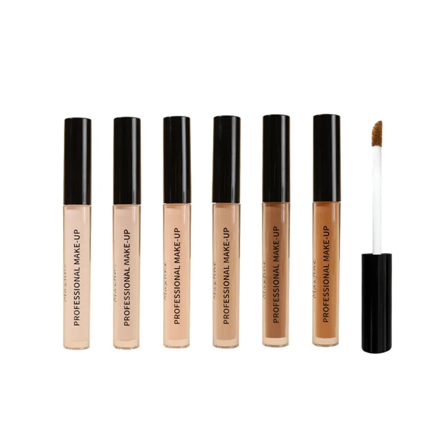 Concealer liquid pen covers and modifies blemishes spots acne marks facial make-up and brightens skin tone